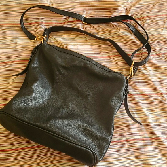 Zip close vegan soft leather tote - Picture 1 of 11